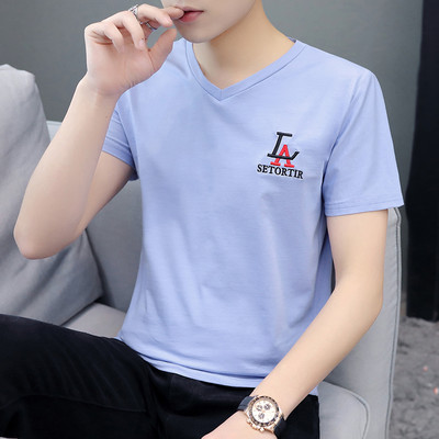 Meeste V-kaelusega T-särk. 3/4 varrukas ja kiri