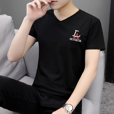 Meeste V-kaelusega T-särk. 3/4 varrukas ja kiri