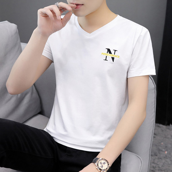 Meeste V-kaelusega T-särk. 3/4 varrukas ja kiri