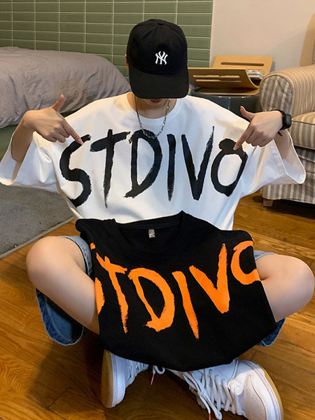 Casual T-särk kirjaga ja 3/4 varrukatega mudeliga