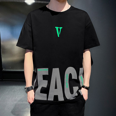 Ανδρικό φαρδύ μπλουζάκι με κοντά μανίκια και επιγραφή