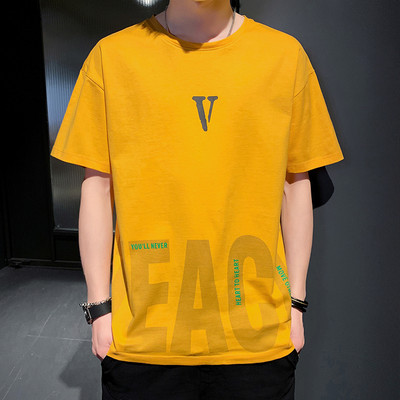 Ανδρικό φαρδύ μπλουζάκι με κοντά μανίκια και επιγραφή