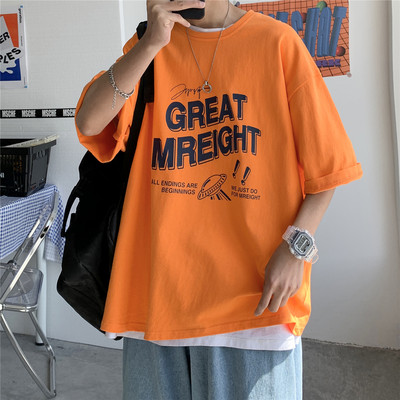 Casual T-särk kirjade ja lühikeste varrukatega - meestele