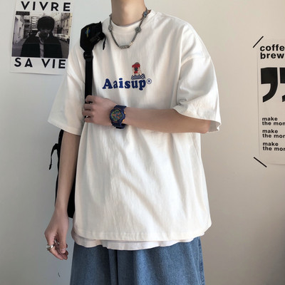 Lihtne lai T-särk kirja ja ovaalse kaelusega