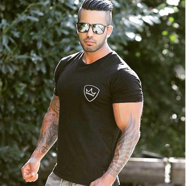 Sportlik puuvillane trükiga T-särk meestele