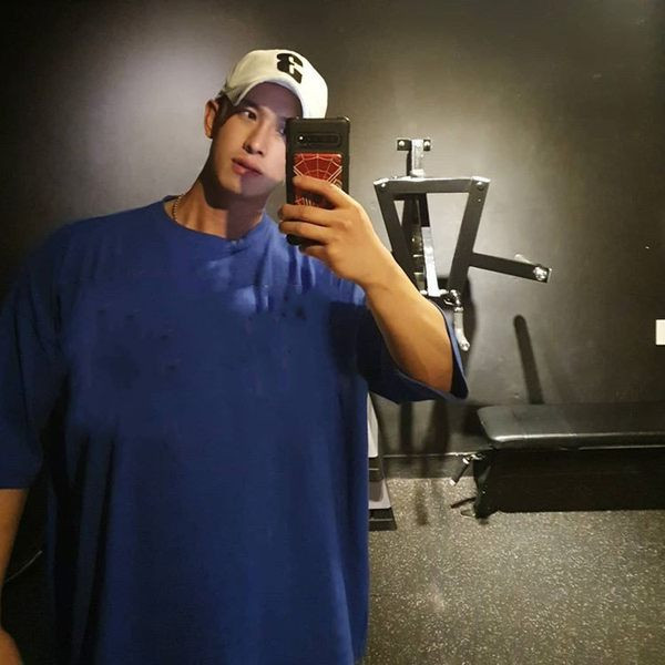 Lai puuvillane t-särk tavaline mudel