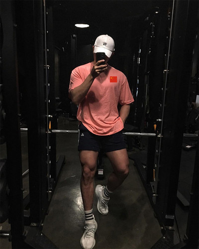 Лятна тениска със свободна кройка за мъже