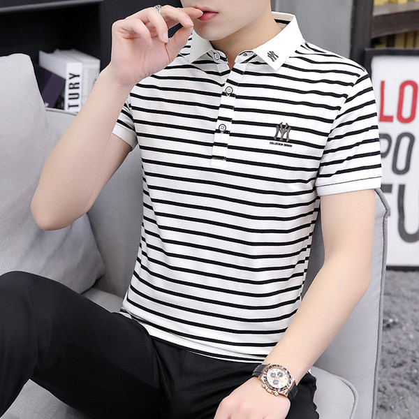 Meeste triibuline klassikalise krae ja nööpidega T-särk