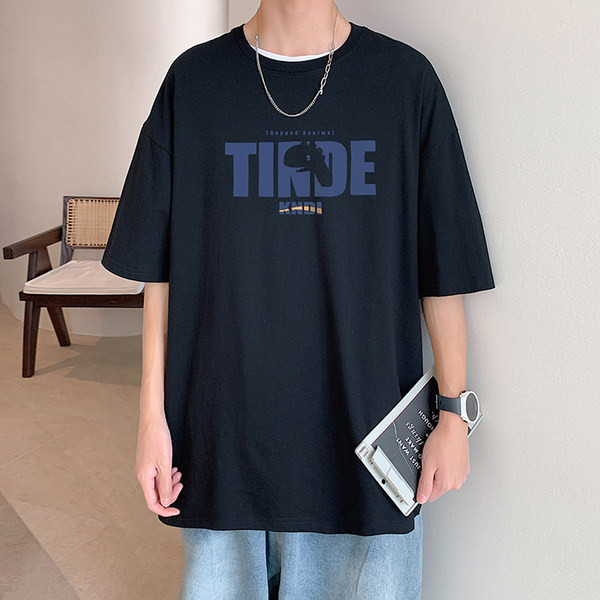 Ležerna ljetna majica s natpisom i kratkim rukavima