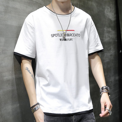 Aplikatsiooni ja lühikeste varrukatega vabaaja meeste T-särk - lai mudel