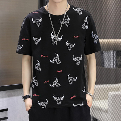 Suvine aplikatsiooni ja 3/4 varrukatega meeste T-särk