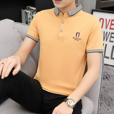 Moodne klassikalise krae ja tikandiga meeste pluus