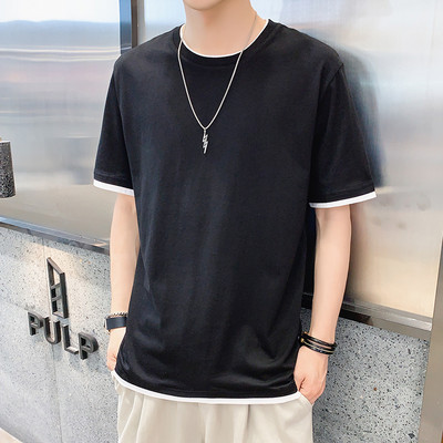 Ежедневна мъжка тениска с овално деколте и къс ръкав - широк модел