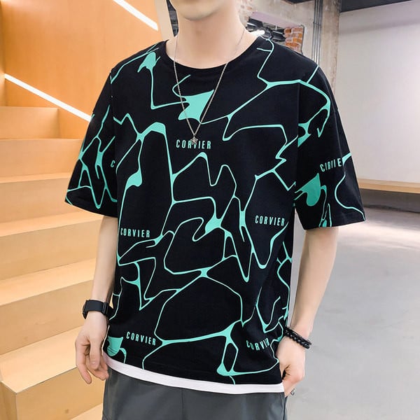 Ежедневна мъжка тениска с овално деколте и къс ръкав - широк модел