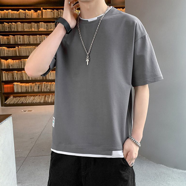 Meeste lühikeste varrukatega T-särk vaba mudeliga