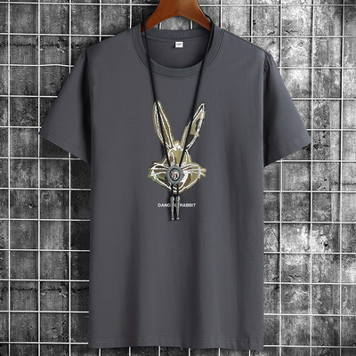 Meeste puuvillane jäneseaplikatsiooniga t-särk