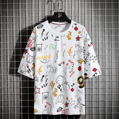 Värviline lühikeste varrukate ja ümara kaelusega meeste T-särk