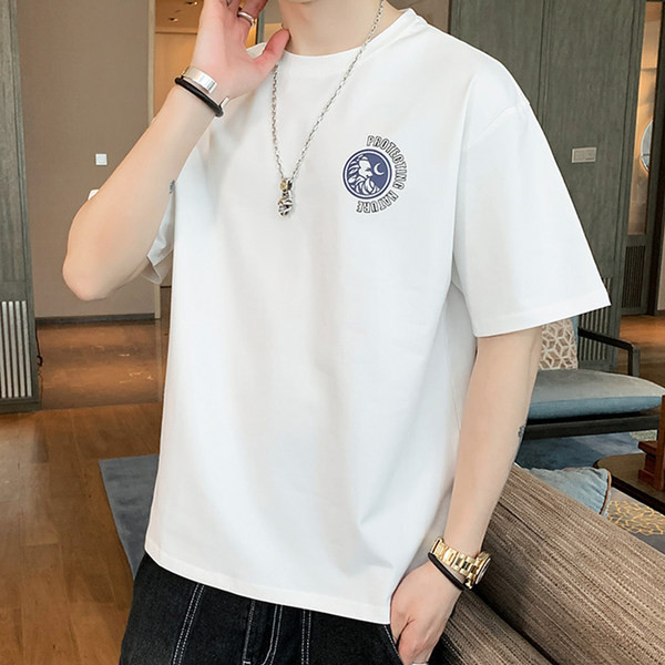 Meeste suvine lühikeste varrukate ja trükiga T-särk