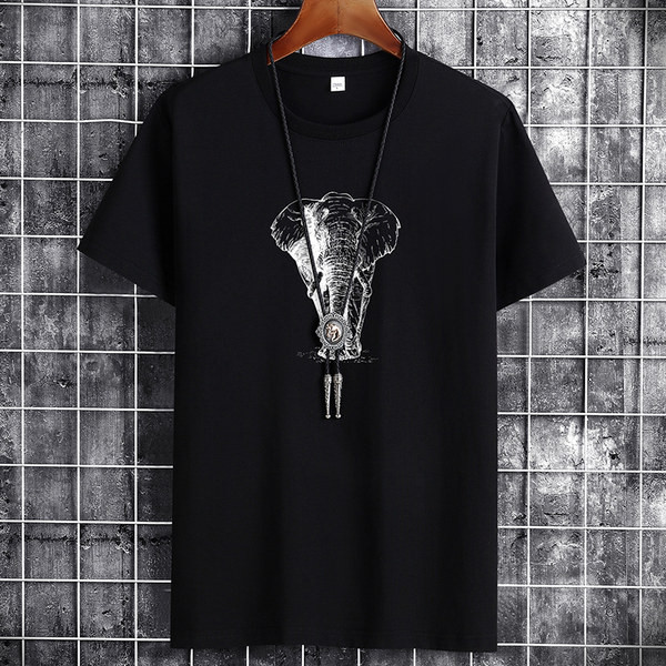 Meeste t-särk elevandi aplikatsiooniga