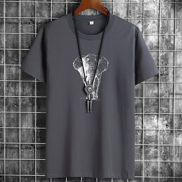 Meeste t-särk elevandi aplikatsiooniga