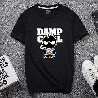 Meeste lühikeste varrukate ja aplikatsiooniga T-särk – ovaalne kaelus