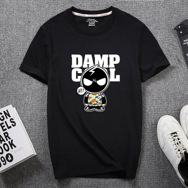 Meeste lühikeste varrukate ja aplikatsiooniga T-särk – ovaalne kaelus