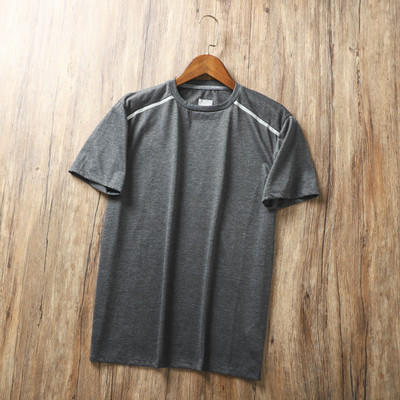 Ежедневна мъжка тениска с къс ръкав и О-образно деколте