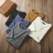 Ümara kaelusega vabaaja meeste T-särk