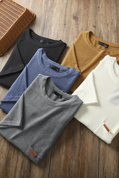 Ümara kaelusega vabaaja meeste T-särk