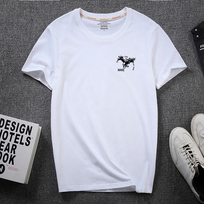 Meeste aplikatsiooni ja pealdisega 3/4 varrukatega T-särk