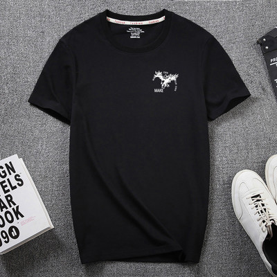 Meeste aplikatsiooni ja pealdisega 3/4 varrukatega T-särk