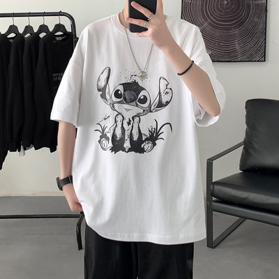 Широка лятна тениска с цветна апликация за мъже