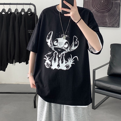 Широка лятна тениска с цветна апликация за мъже