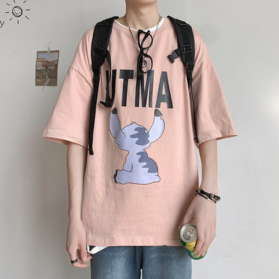 Широка лятна тениска с цветна апликация за мъже