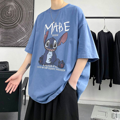 Широка лятна тениска с цветна апликация за мъже