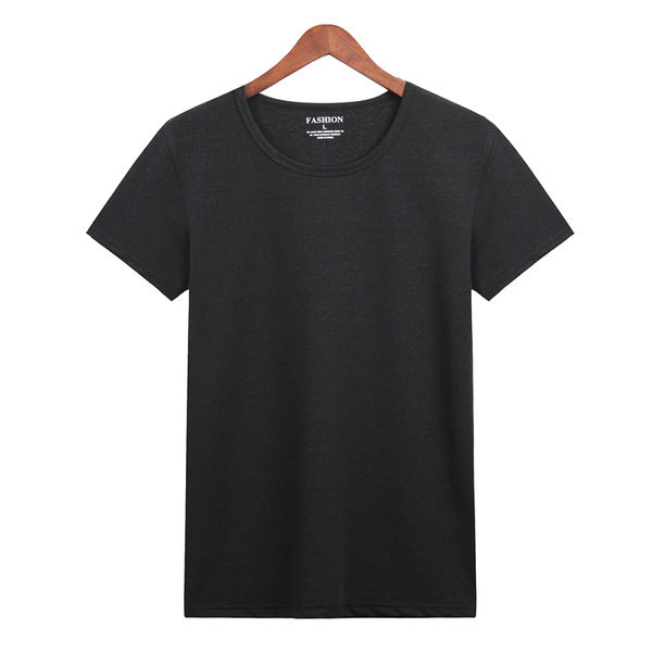 Meeste elastne T-särk 3/4 varrukate ja ovaalse kaelusega