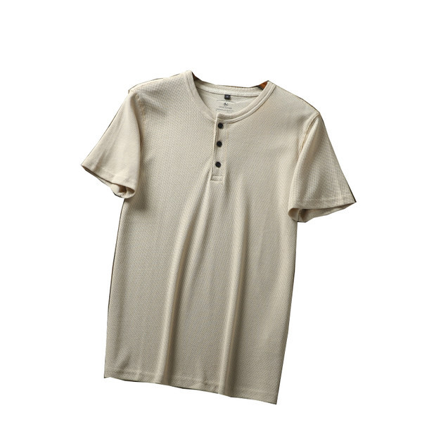 Meeste nööpide ja lühikeste varrukatega T-särk
