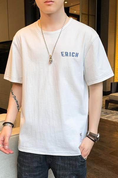 Vabaaja t-särk kirja ja ümara kaelusega