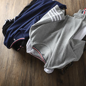 Ümara kaelusega ja lühikeste varrukatega vabaaja meeste T-särk