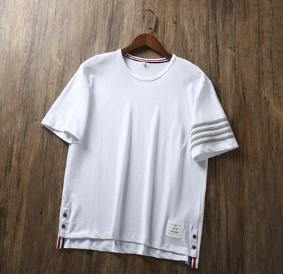 Ümara kaelusega ja lühikeste varrukatega vabaaja meeste T-särk