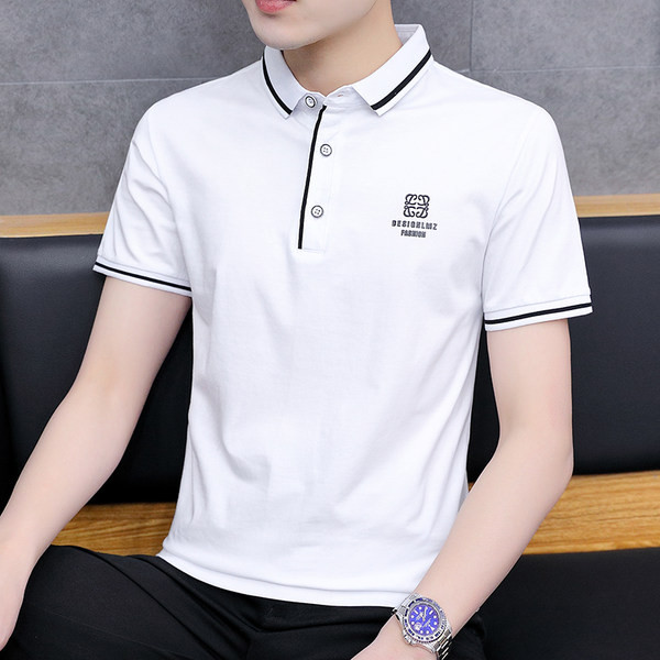 Kolmes värvitoonis klassikalise krae ja nööpidega meeste t-särk