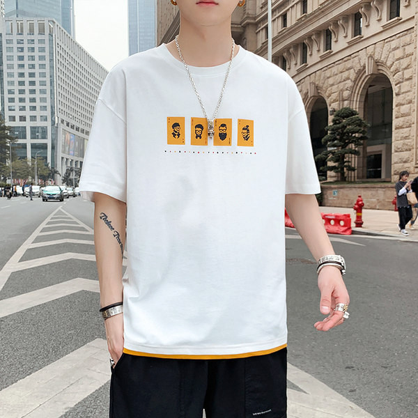 Тениска с апликации и къс ръкав-за мъже