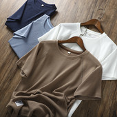 Lühikeste varrukate ja ümara kaelusega vabaaja meeste T-särk