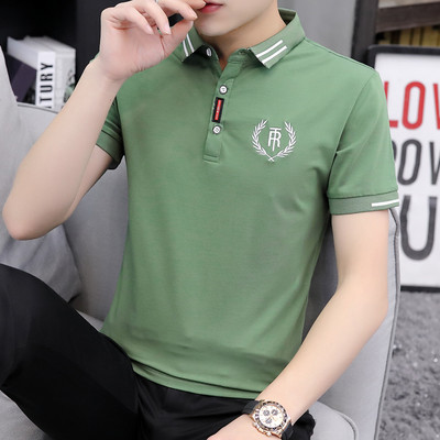 Klassikalise krae ja kolmes värvitoonis nööpidega moodne meeste pluus