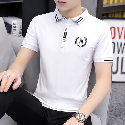 Klassikalise krae ja kolmes värvitoonis nööpidega moodne meeste pluus