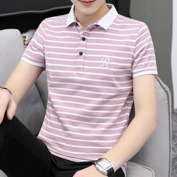 Meeste nööpide ja kirjaga T-särk