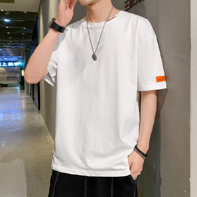 Μπλουζάκι με φαρδιά αντρικά με έμβλημα και κοντά μανίκια