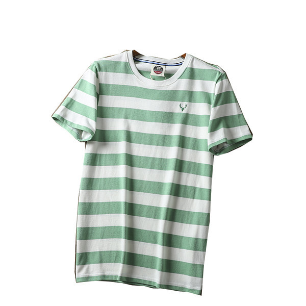 Triibuline meeste t-särk lühikeste varrukate ja ümara kaelusega