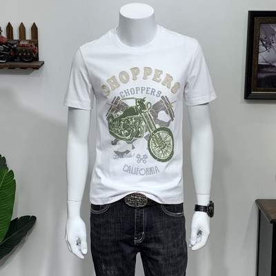 Uue mudeli värvilise aplikatsiooni ja 3/4 varrukatega T-särk