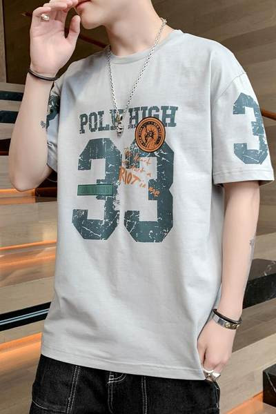 Aplikatsiooni ja lühikeste varrukatega vabaaja t-särk kolmes värvitoonis